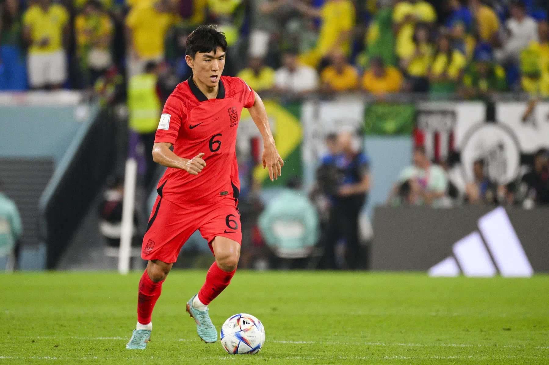 Feyenoord-middenvelder Hwang levert piekfijne assists af bij Zuid-Korea