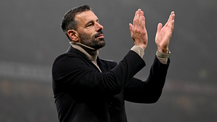 Van Nistelrooij laat van zich horen na vertrek bij Manchester United