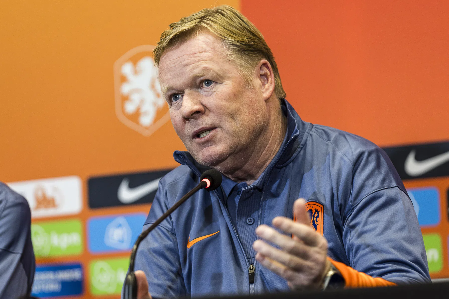 Koeman legt uit waarom hij elf keer wisselt in Bosnië