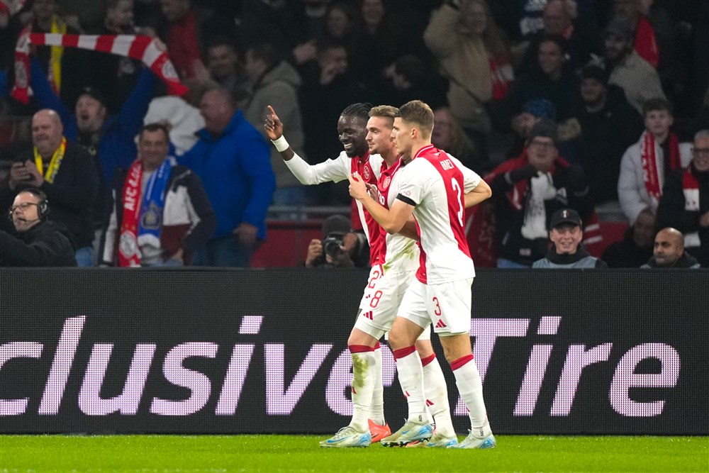 Europees succes voor Ajax? 'Dan heb je spelers als Berghuis wel nodig'