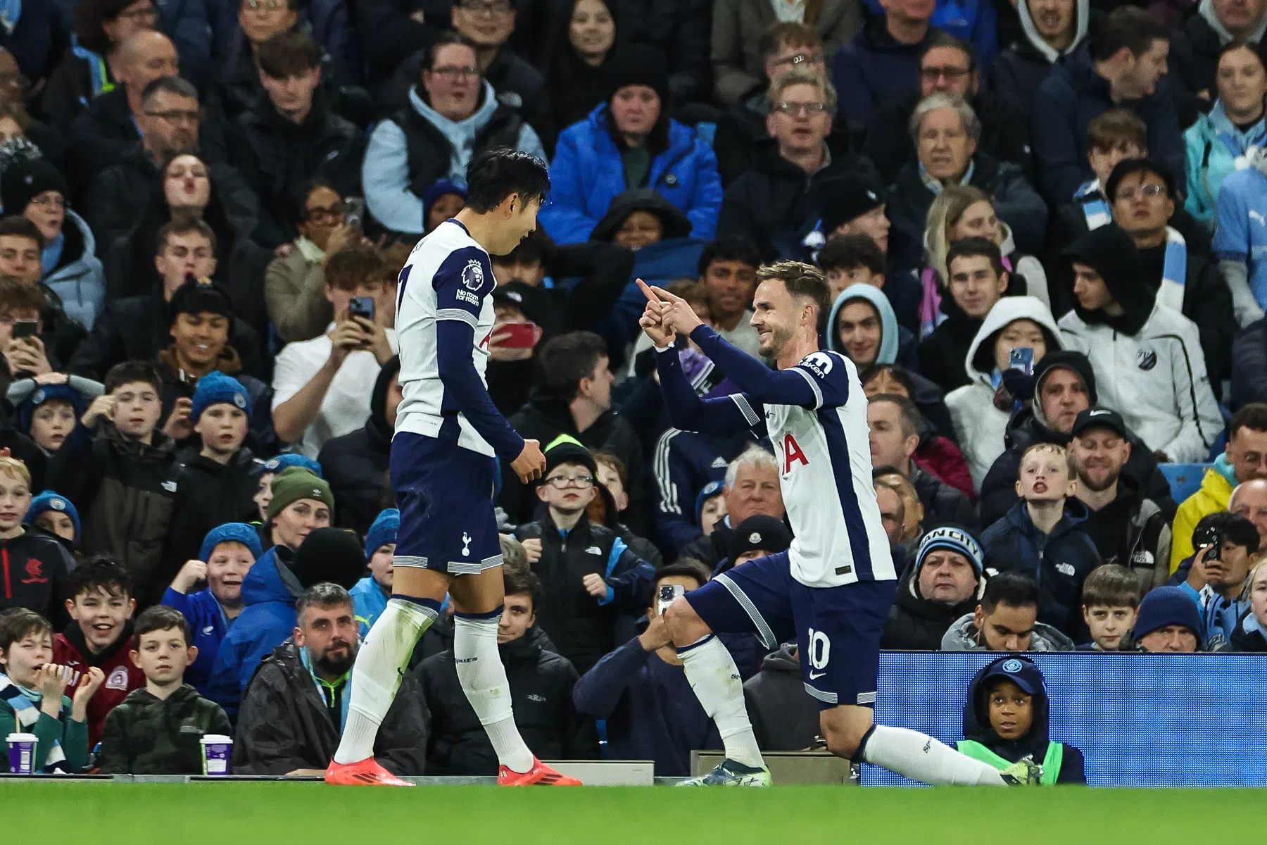 Tottenham maakt Slot heel blij en geeft Feyenoord sprankje hoop