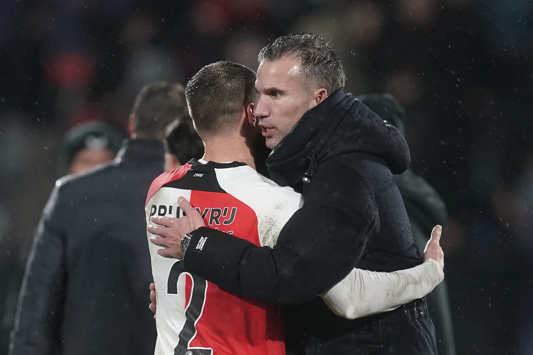 Balende Van Persie: 'Ik heb weleens leukere avonden in De Kuip gehad'