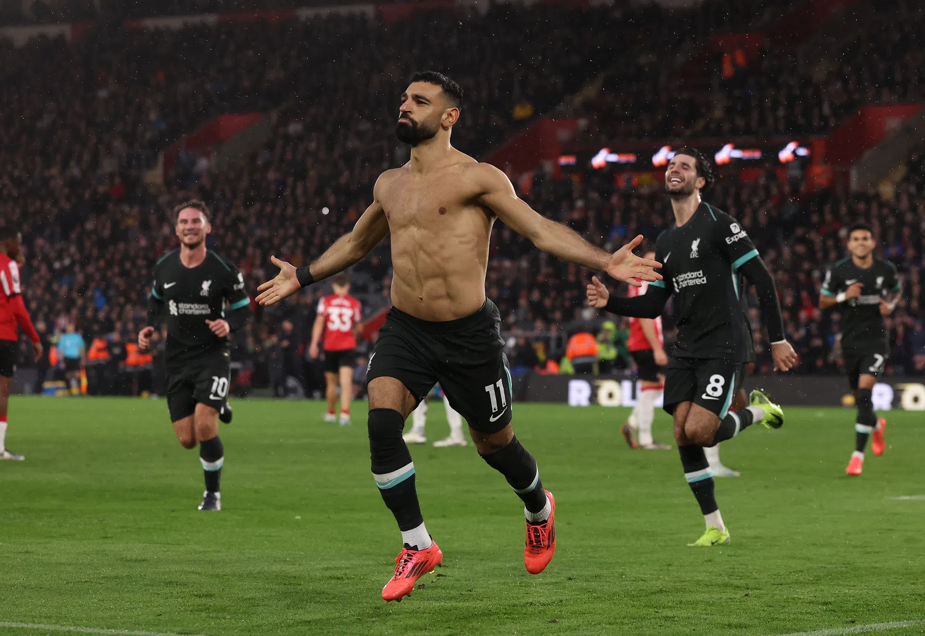 Salah vol vertrouwen: 'Hopelijk wordt de voorsprong 11 punten'