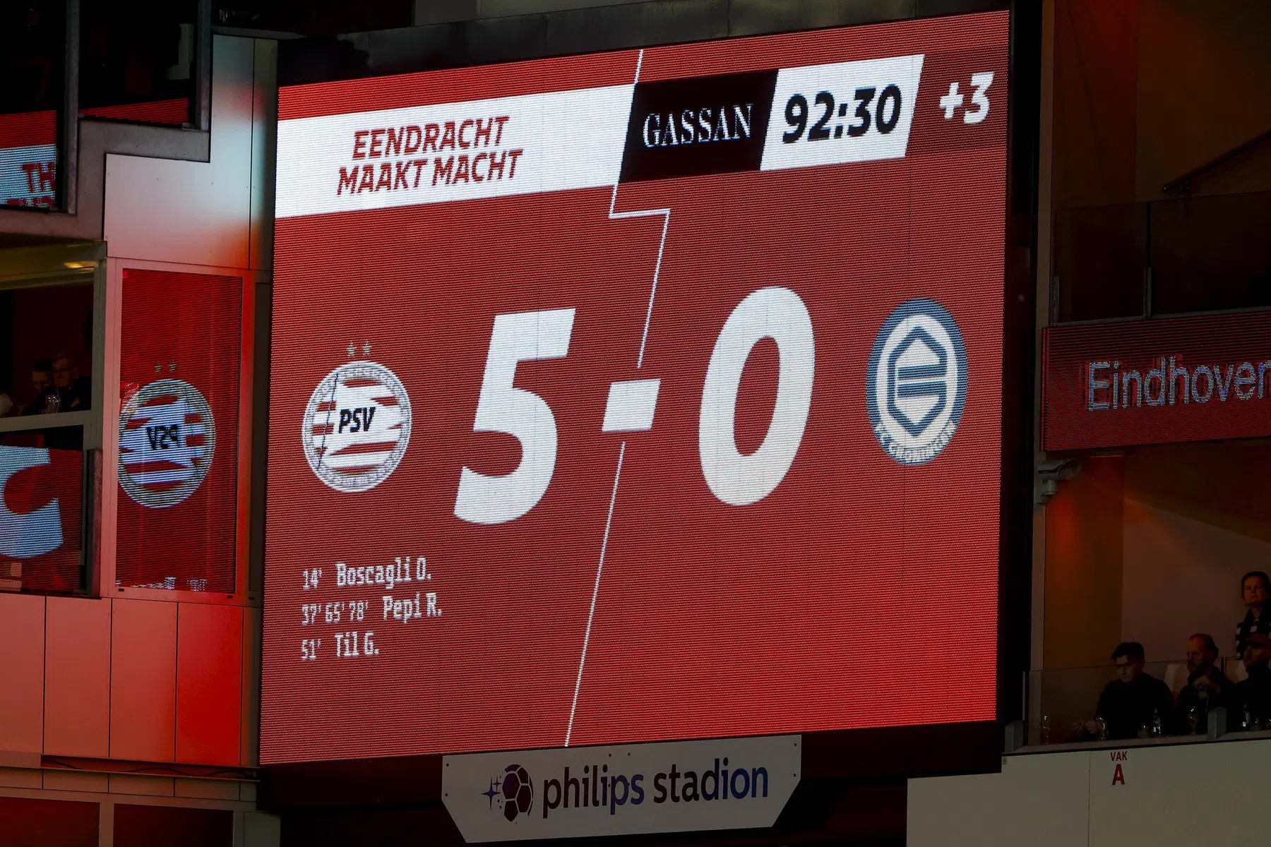 Opnieuw in de Club van 100: PSV evenaart zeldzame prestatie Ajax