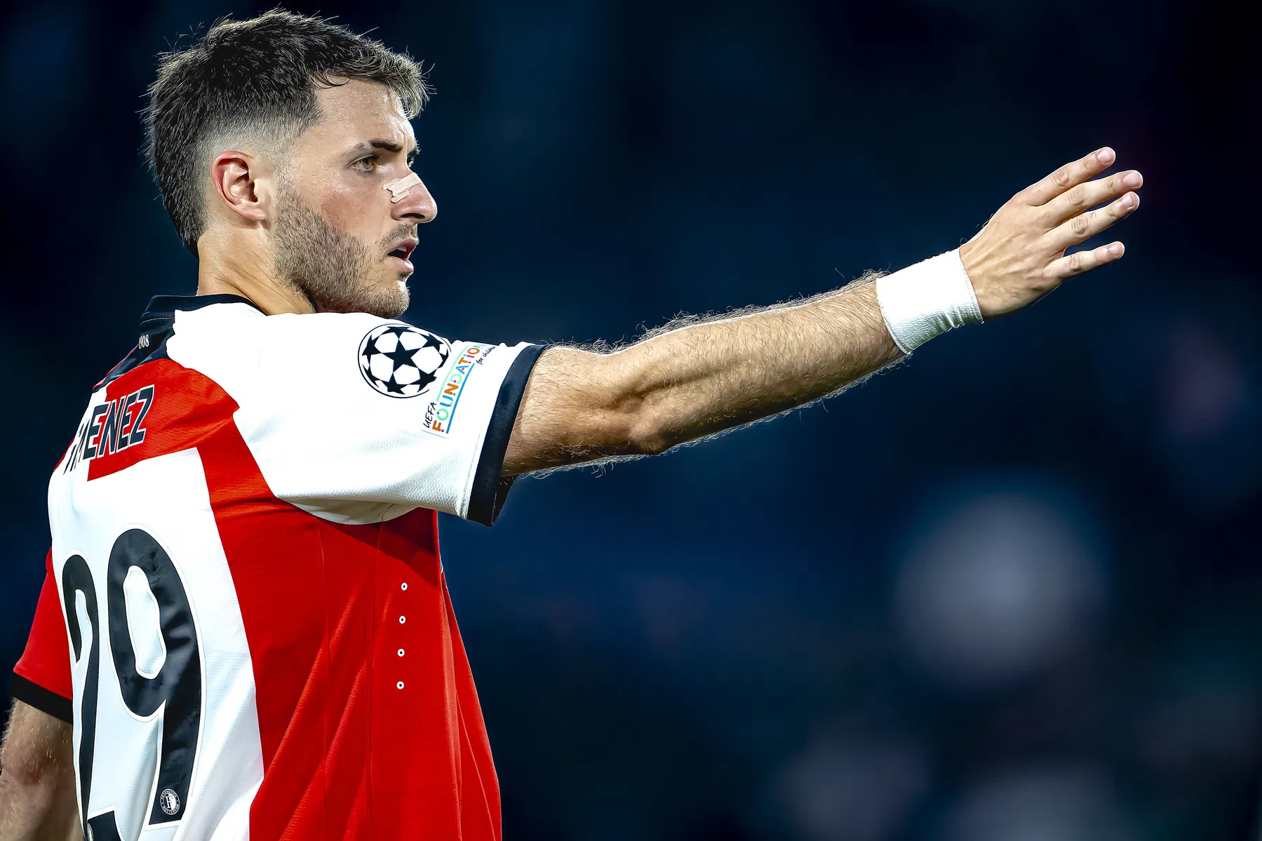 Gimenez keert terug, ook Timber en Bijlow van de partij bij Feyenoord