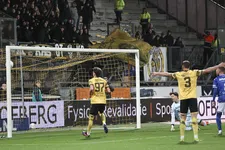 Thumbnail for article: Schade voor koploper Excelsior, Vitesse blijft hekkensluiter betaalde voetbal