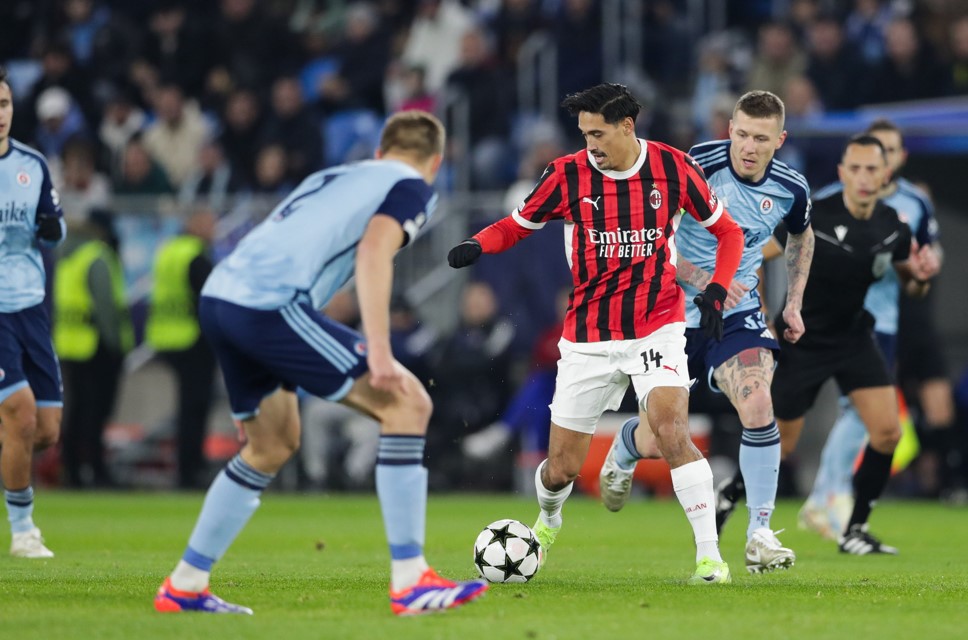 Milan en Reijnders zetten grote stap, Atlético Madrid houdt huis in Praag