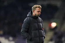 Thumbnail for article: Kuijt klaagt over kleedkamer bij KV Mechelen: 'Verwarming stond erg hoog'