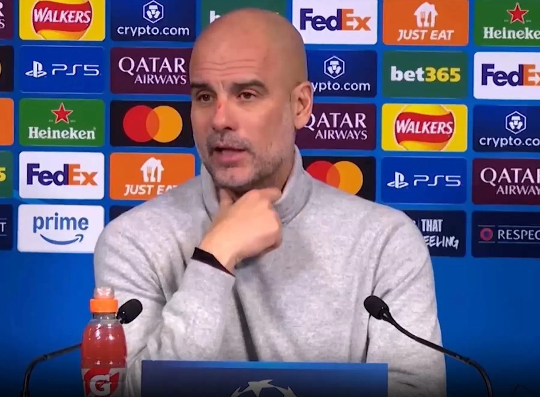 Waarom Guardiola ging wisselen na de 3-0 voorsprong tegen Feyenoord