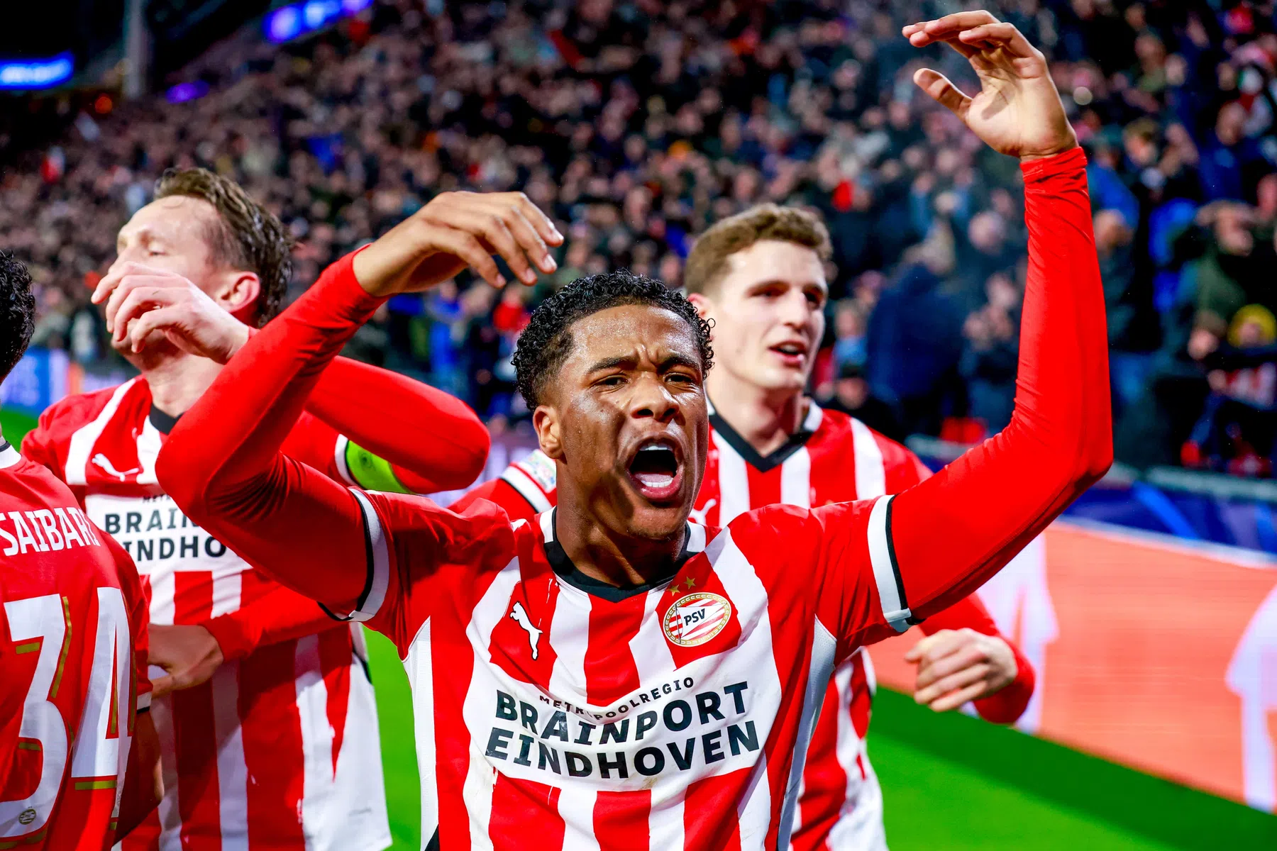 Euforie en ongeloof bij PSV: 'Dit is de bizarste wedstrijd die ik heb gespeeld'
