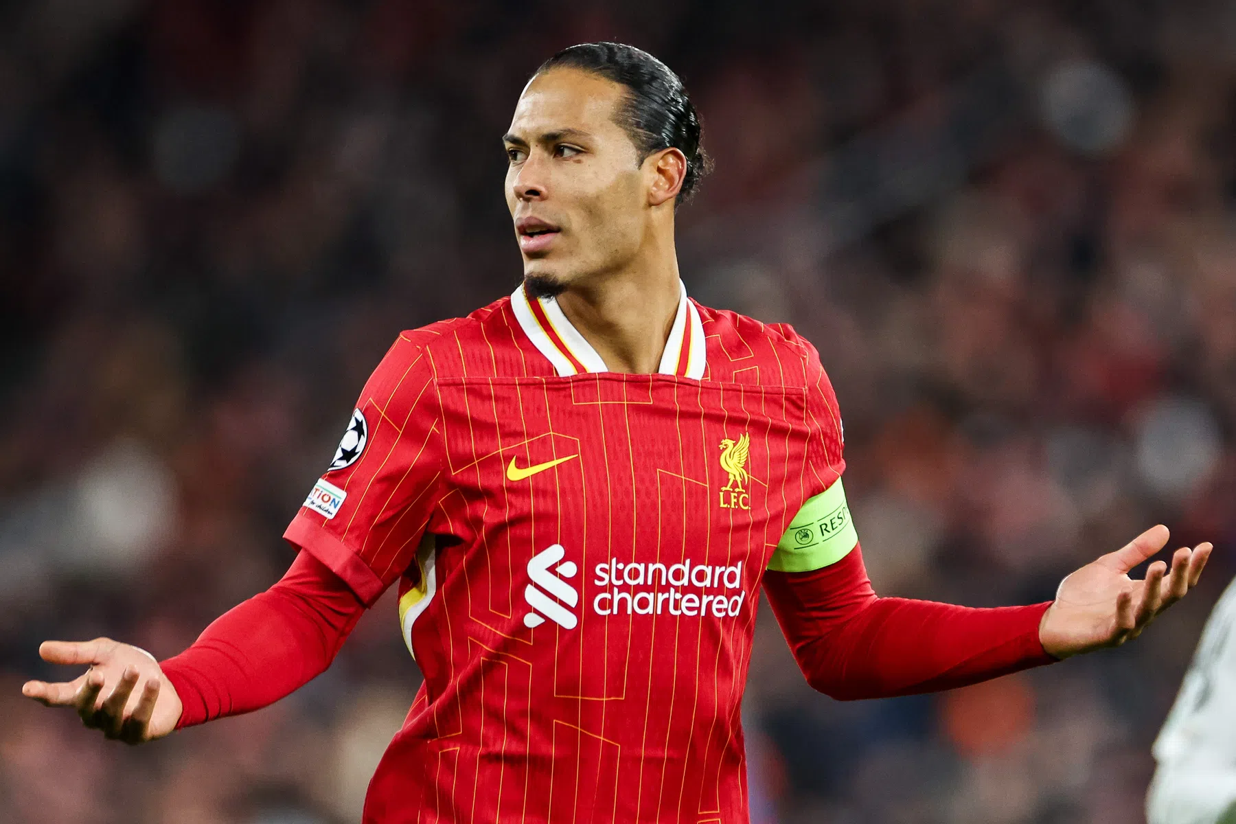 Blijft Van Dijk bij Liverpool? 'Wat een directe vraag!'
