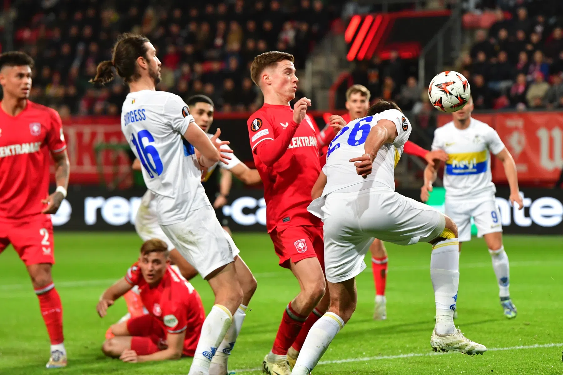 FC Twente komt povere eerste helft niet te boven tegen Union