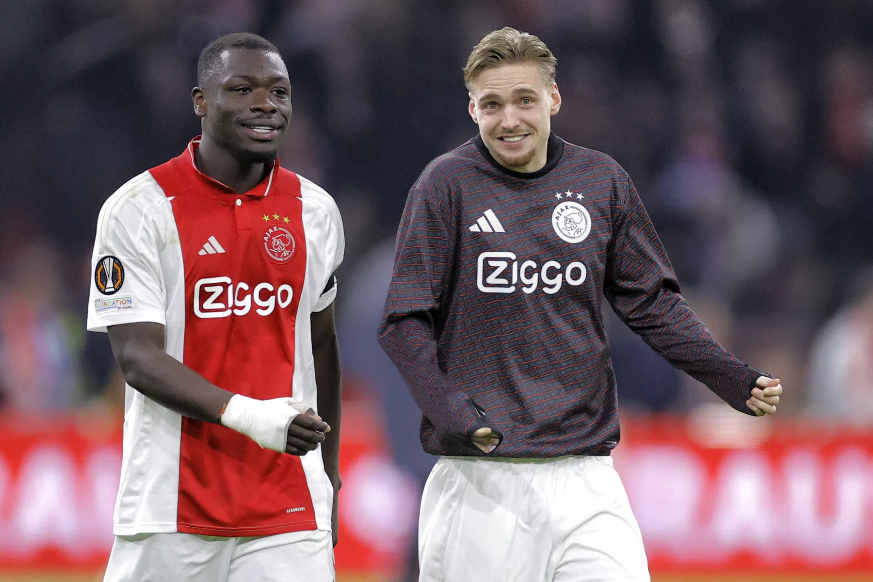 Gemis Taylor laat zich voelen bij Ajax: 'Die nam de ploeg op sleeptouw' 