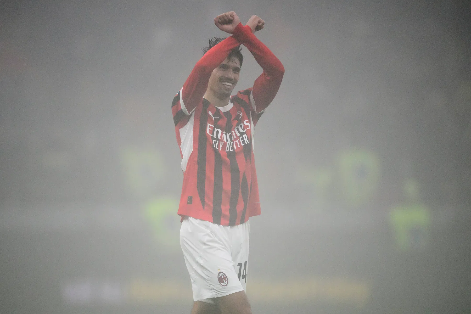 Reijnders steelt de show bij belangrijke zege voor AC Milan