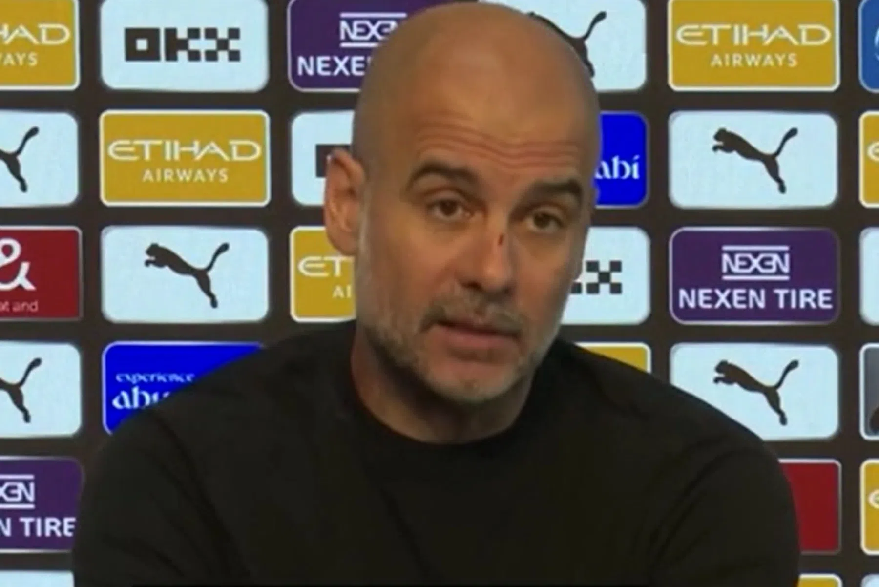 Guardiola in aanloop naar clash met Slot: 'Nadenken over titel niet realistisch'