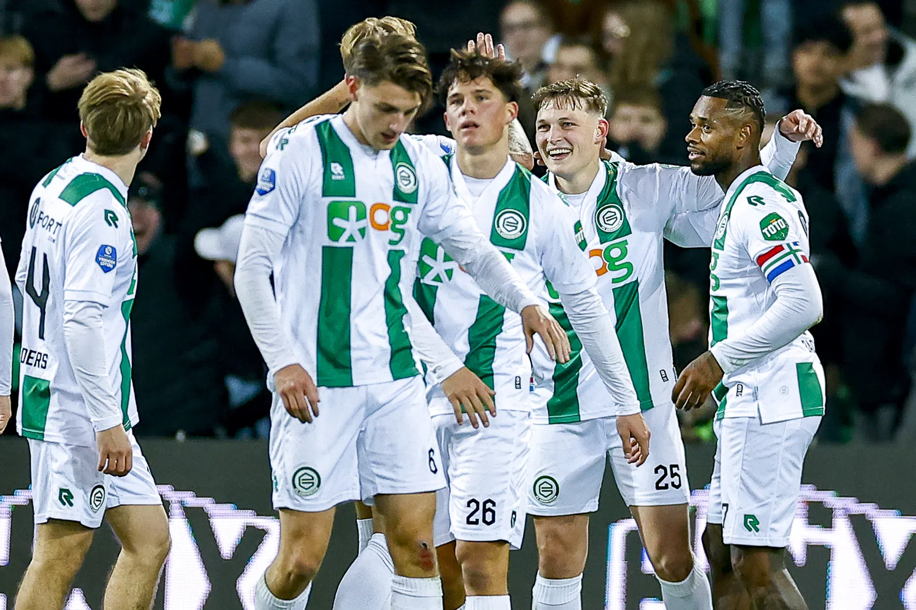 FC Groningen wint promovendiduel dankzij dubbele primeur