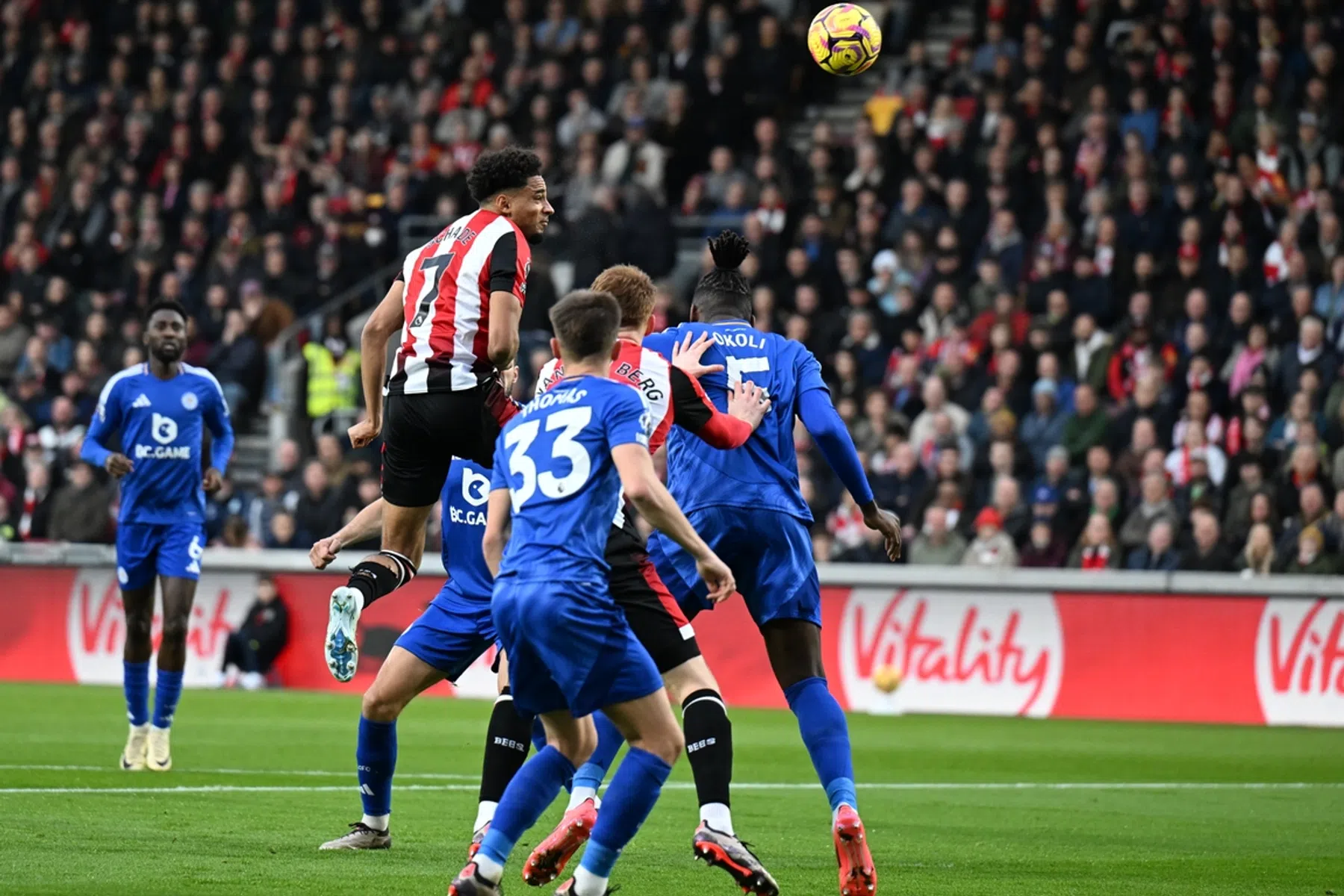 Van Nistelrooij ziet Leicester City ruim verliezen