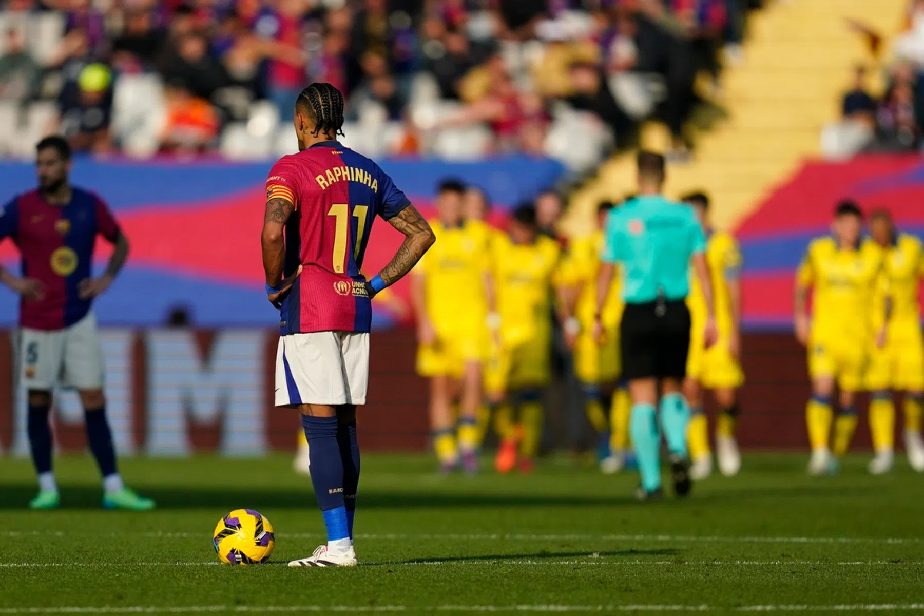 Barcelona is het volledig kwijt: Las Palmas verpest jubileumfeest