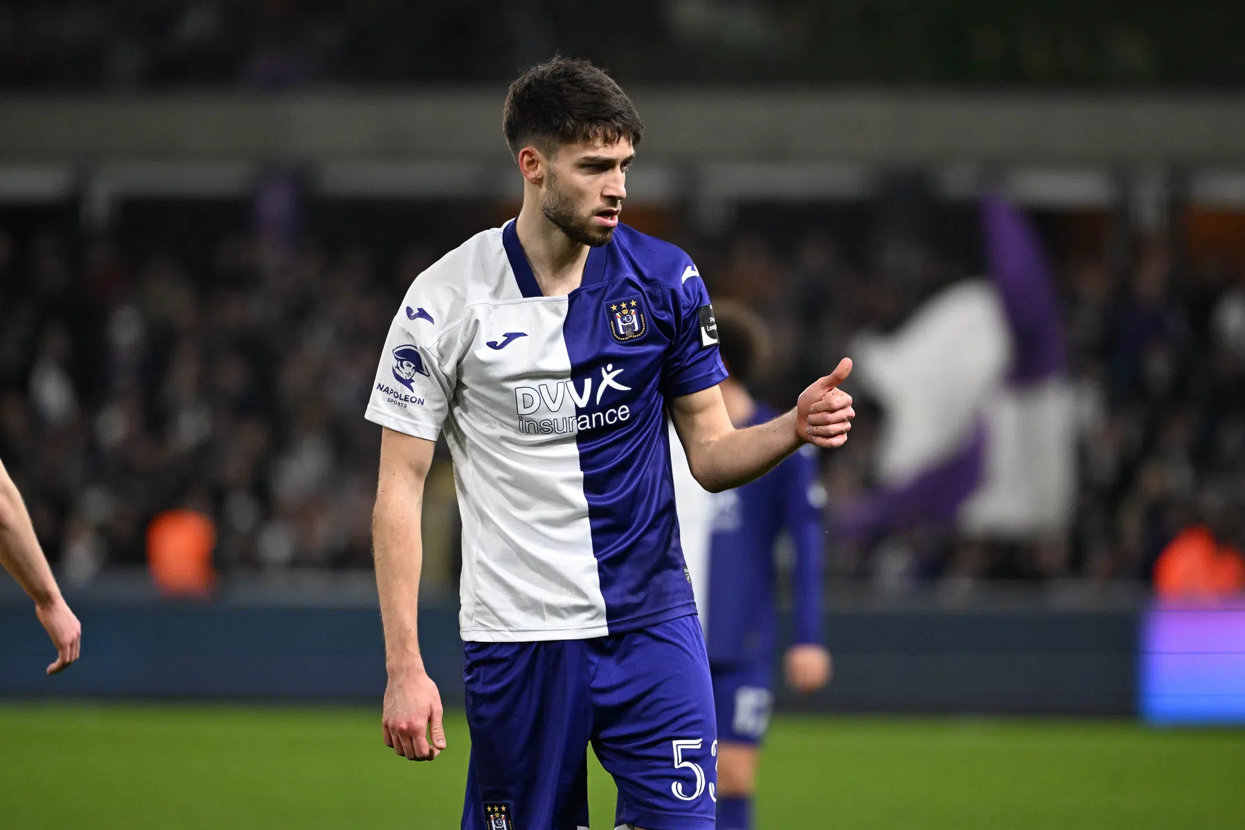 Kuijt boekt tweede zege met Beerschot na comeback in kelderkraker
