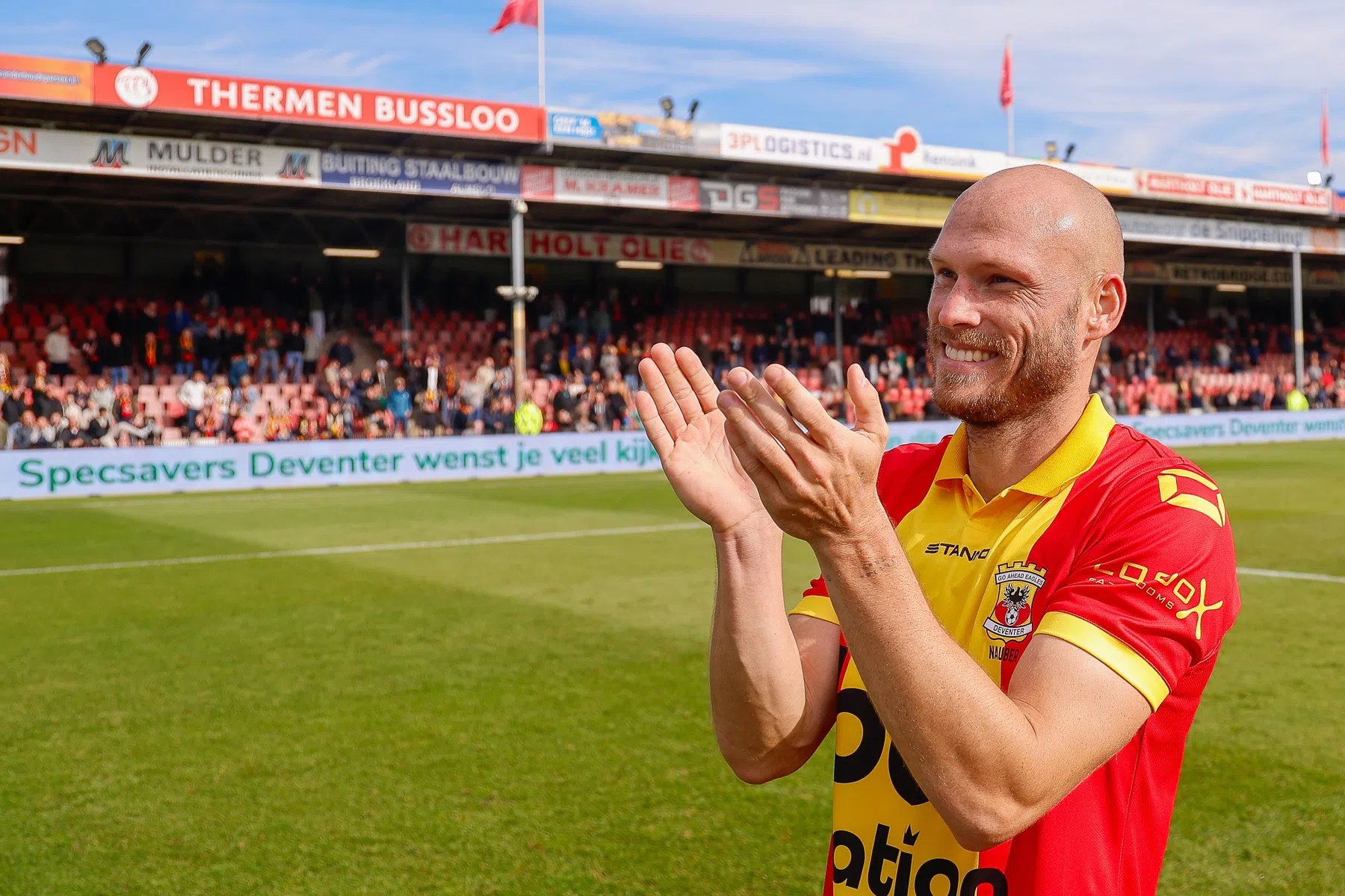 Nauber nog lang niet klaar bij Go Ahead Eagles: 'Dit had ik ook niet verwacht'