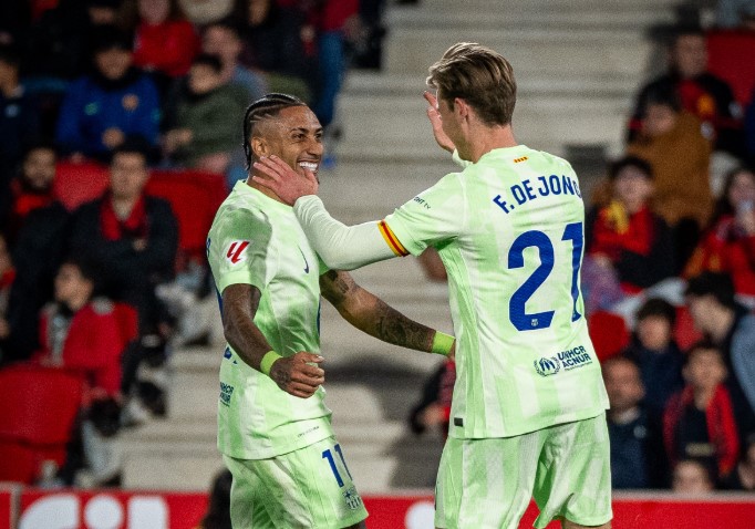 Bejubelde Frenkie de Jong vraagt om geduld na Barça-show