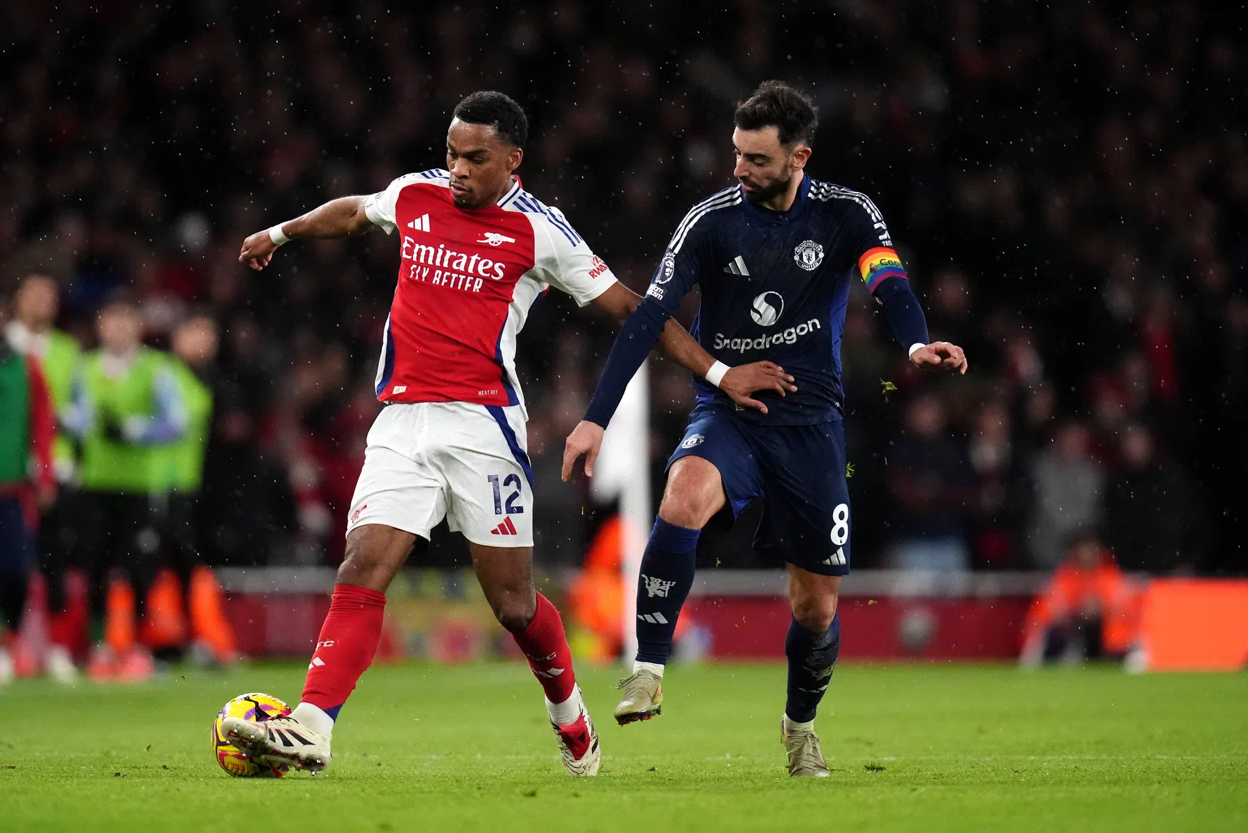 Arsenal en Timber rekenen af met Manchester United dankzij specialiteit