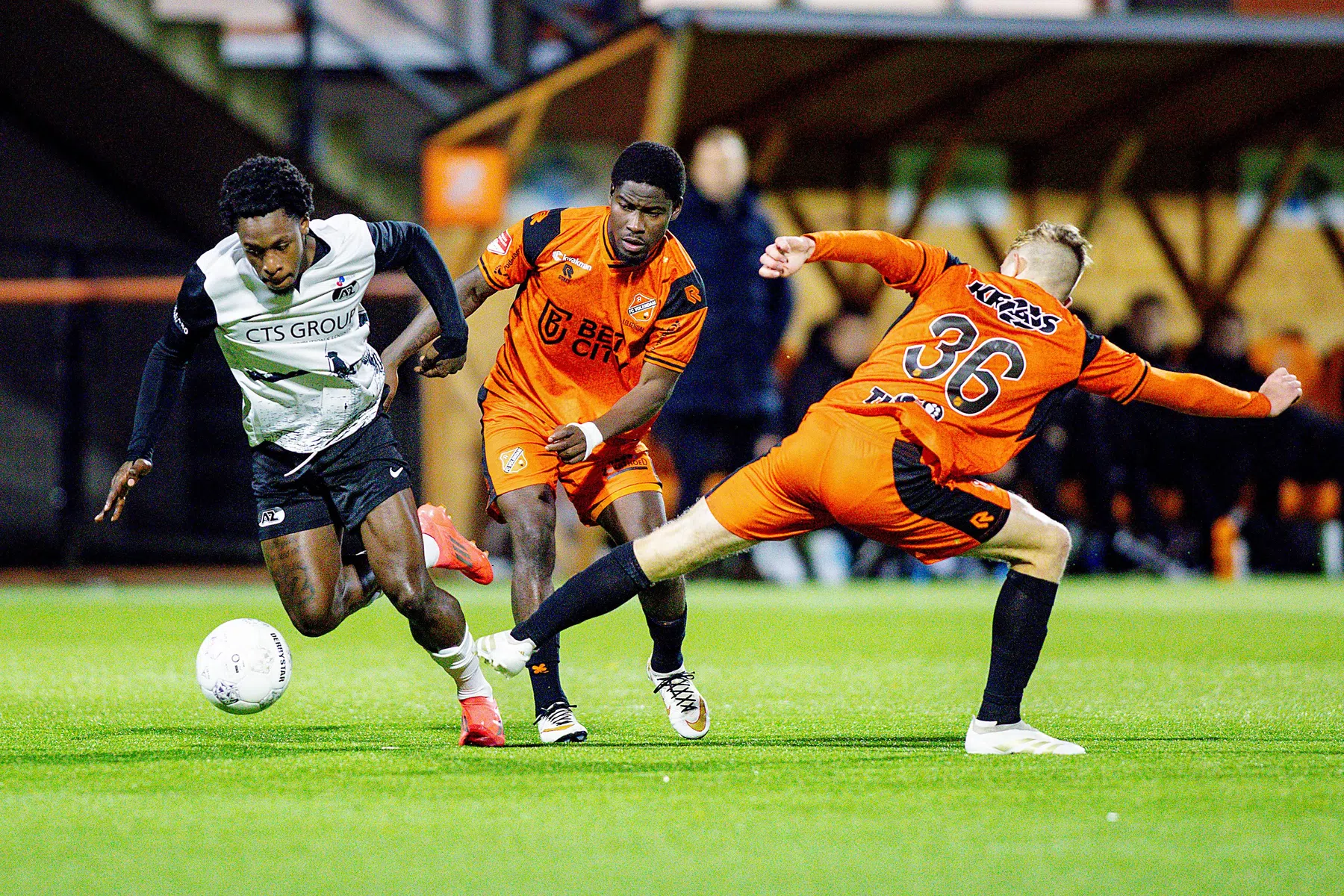Volendam vervolgt knappe serie, Smeets imponeert met beauty