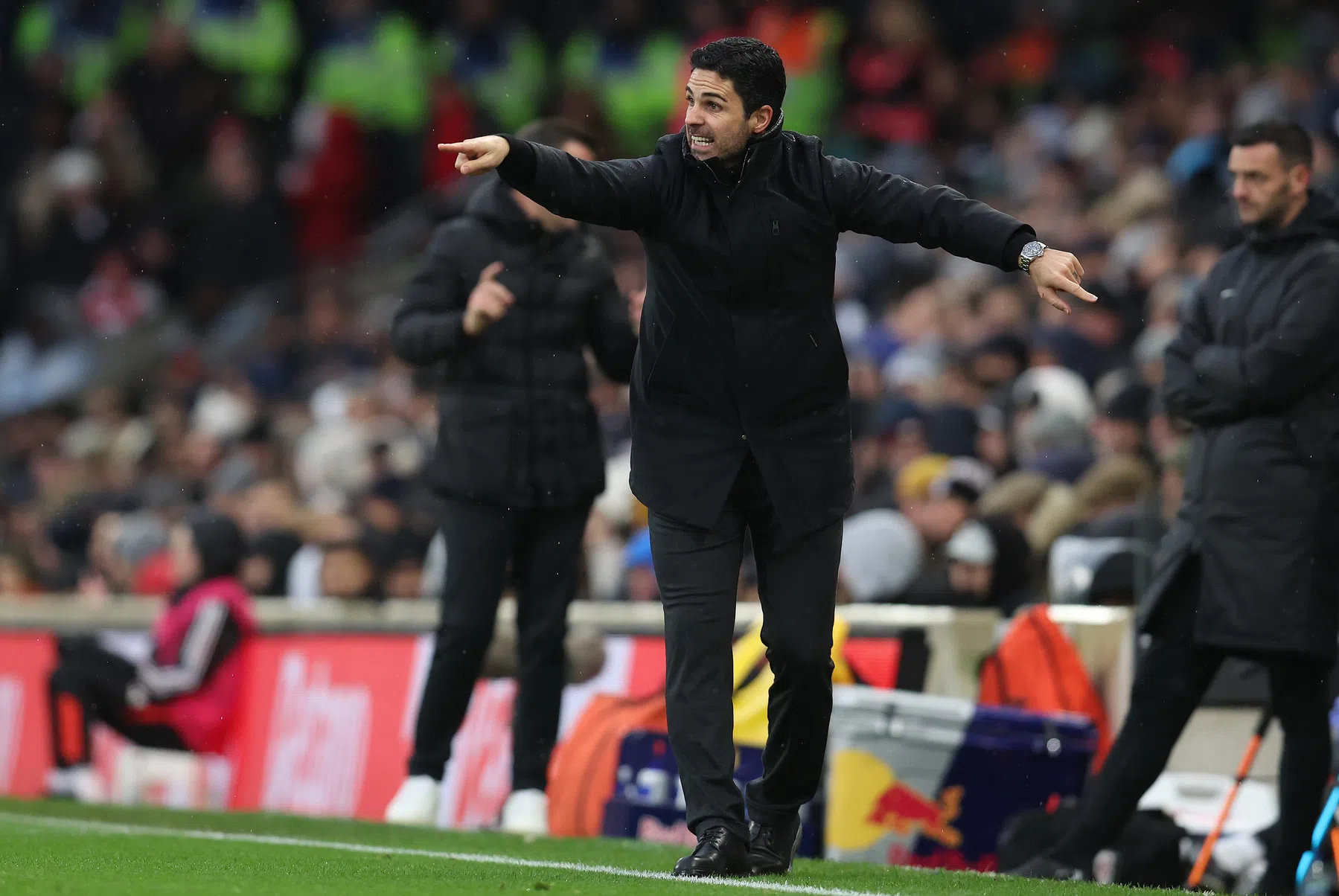 Engelse media vinden Liverpool winnaar na 'grootste VAR-beslissing van het seizoen' 