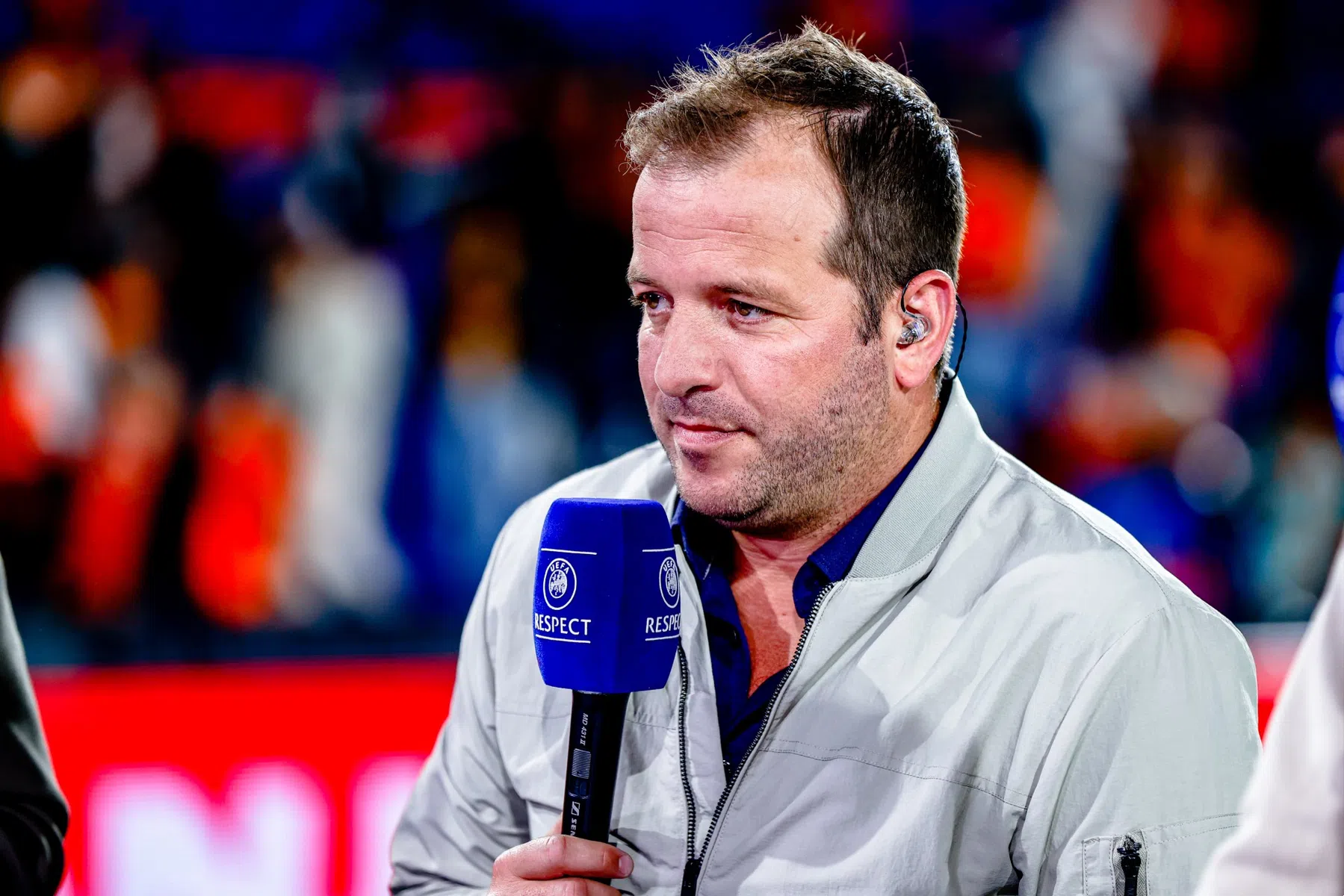 Analytici zien 'toeschouwers' in het veld staan bij Ajax: 'Sloeg nergens op'