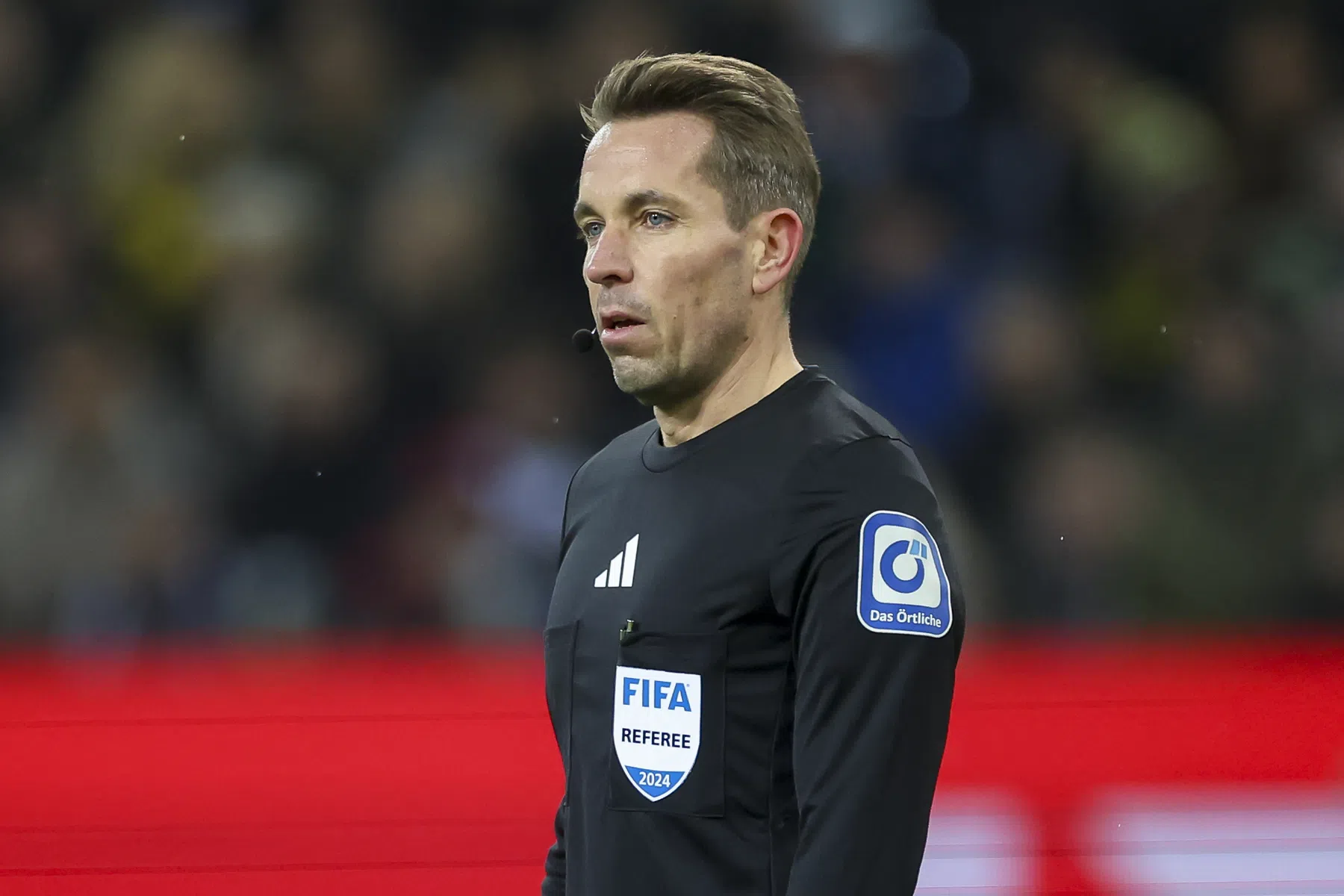 Feyenoord wacht weerzien met Duitse arbiter met kaartrijk verleden in De Kuip
