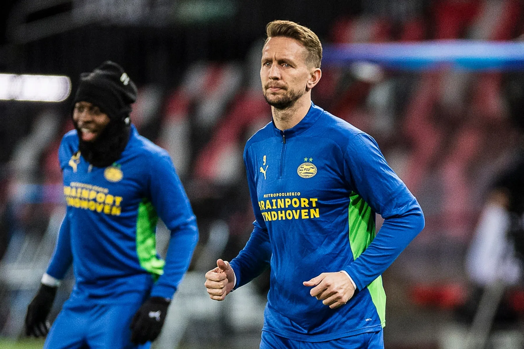 De Jong en Karsdorp terug in basis PSV voor CL-duel met Brest