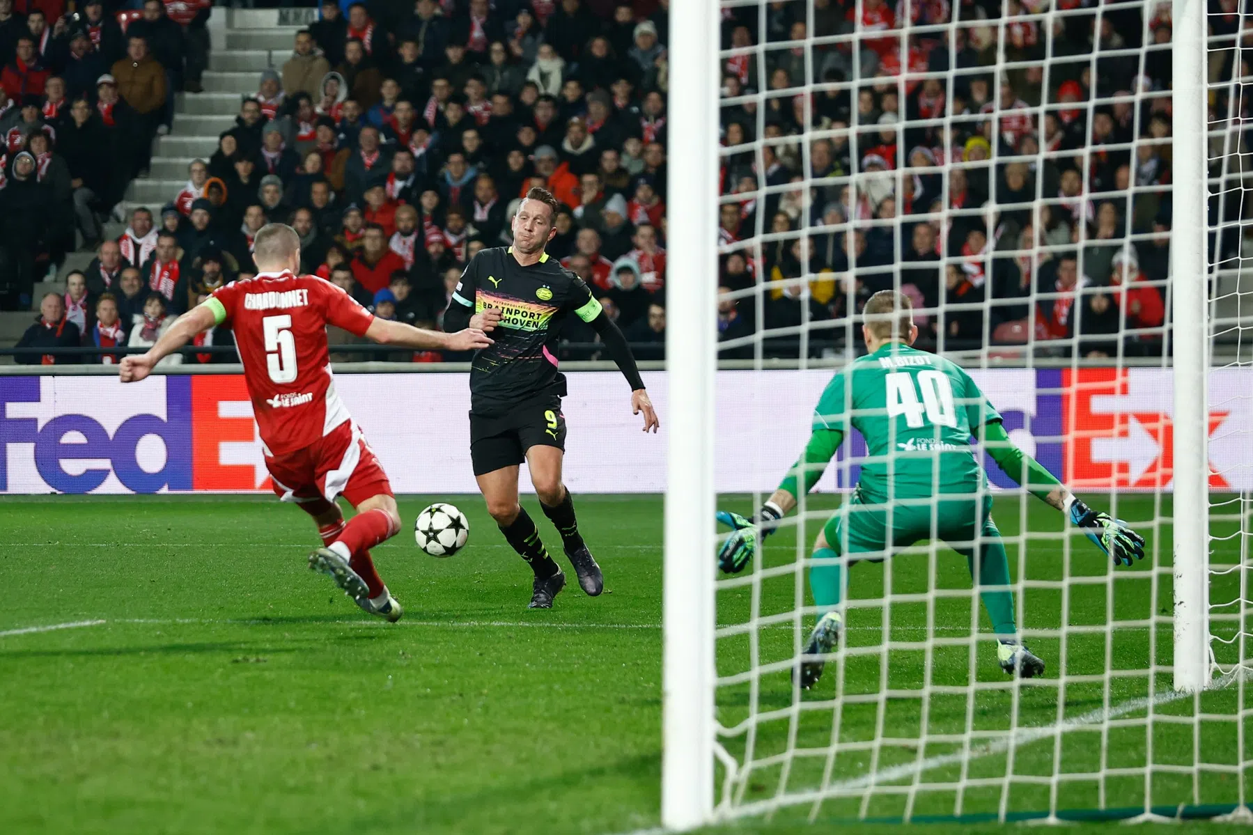 In cijfers: slordig PSV ziet keepers uitblinken in Champions League