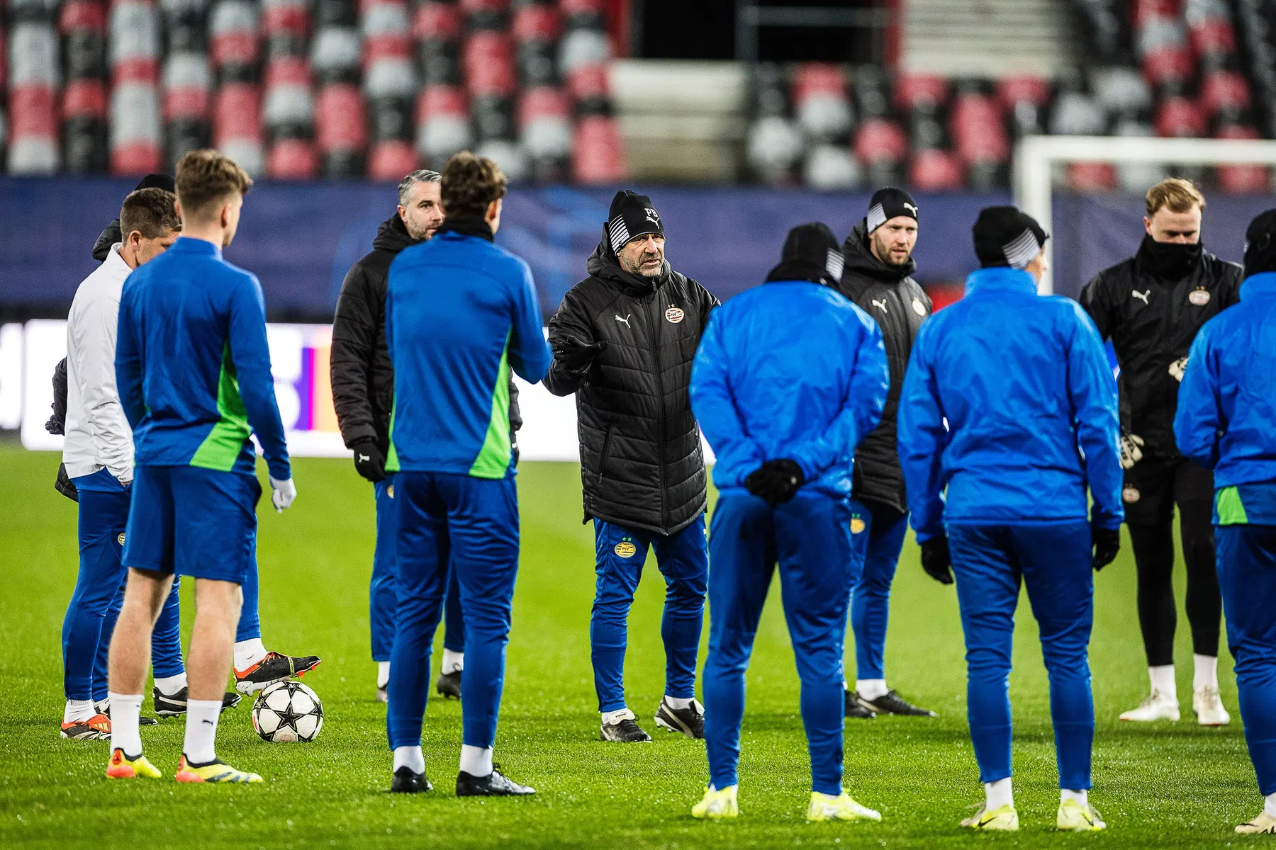 PSV aast op derde hattrick in Champions League