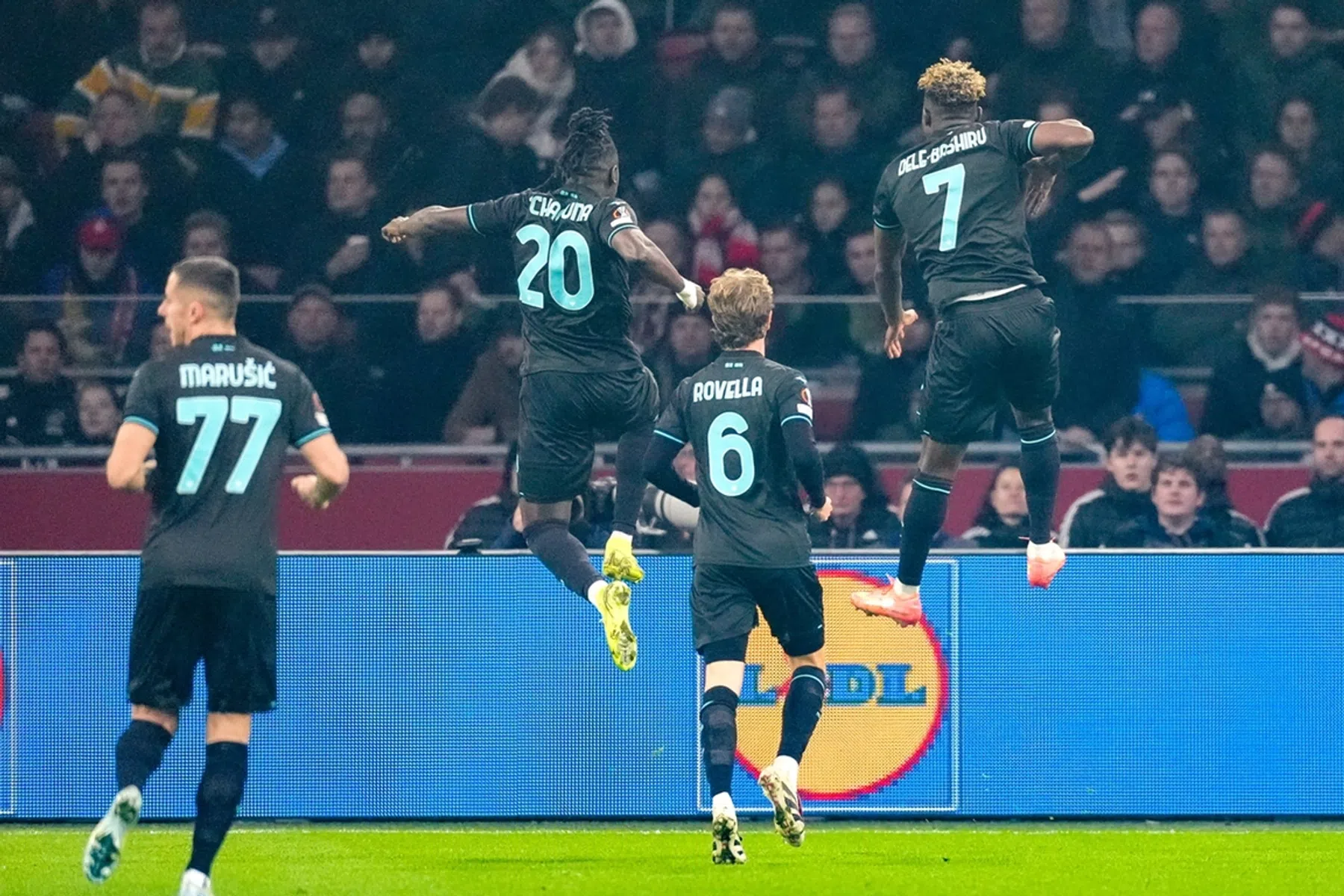 Ajax moet vol aan de bak na weer een nederlaag in Europa League