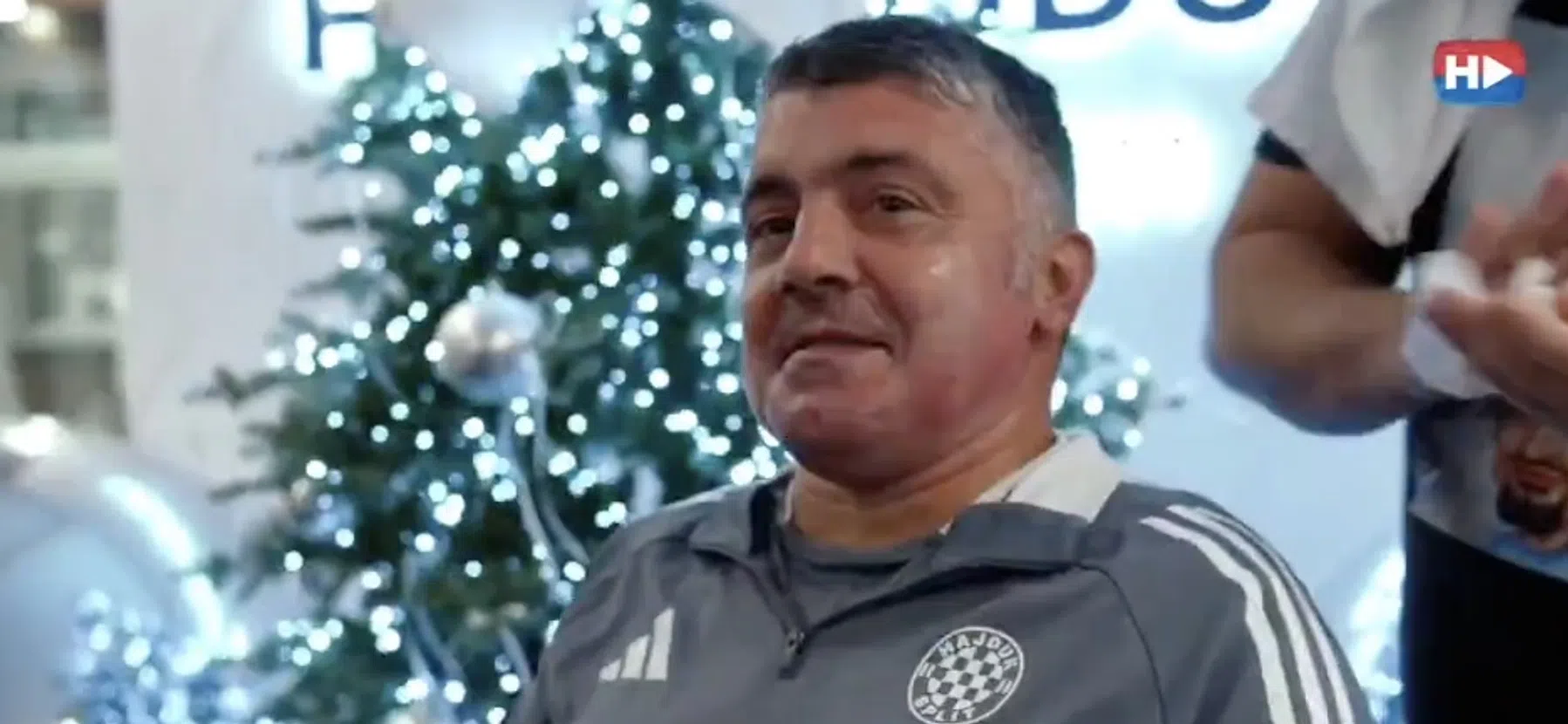 Mooie kerstgedachte: Gattuso geeft zich 'bloot' voor het goede doel