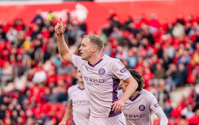 Volgende goal Van de Beek levert Girona niets op na blunder op Mallorca