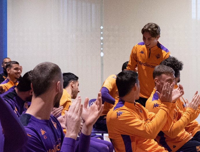 Prachtig nieuws: Bove warm onthaald op trainingscomplex Fiorentina