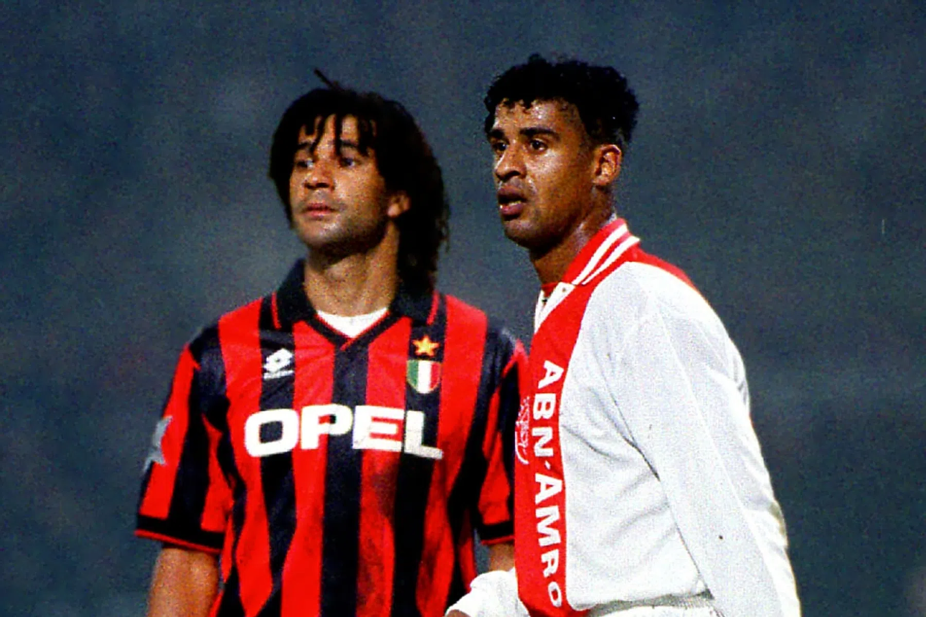Vier Nederlanders wonen jubileumwedstrijd AC Milan bij
