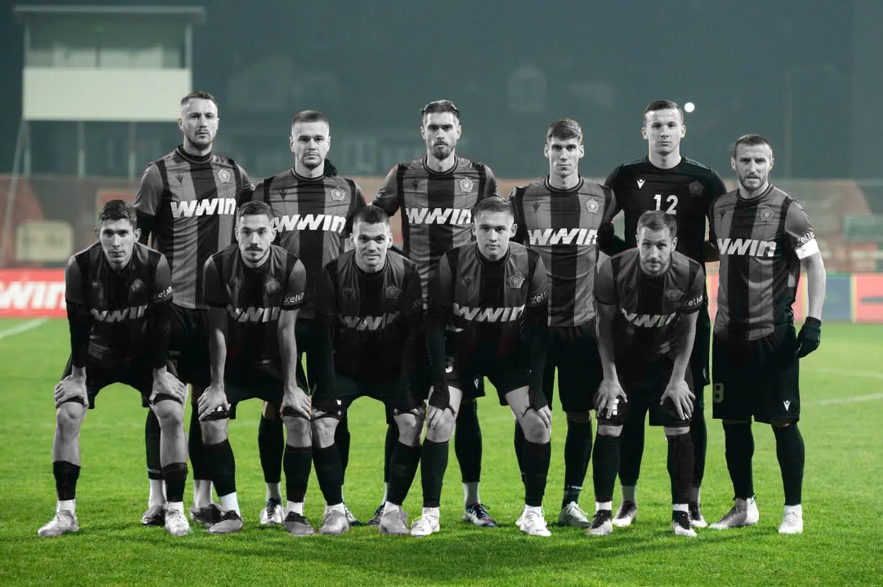 President van Bosnische hekkensluiter grijpt keihard in en ontslaat alle spelers
