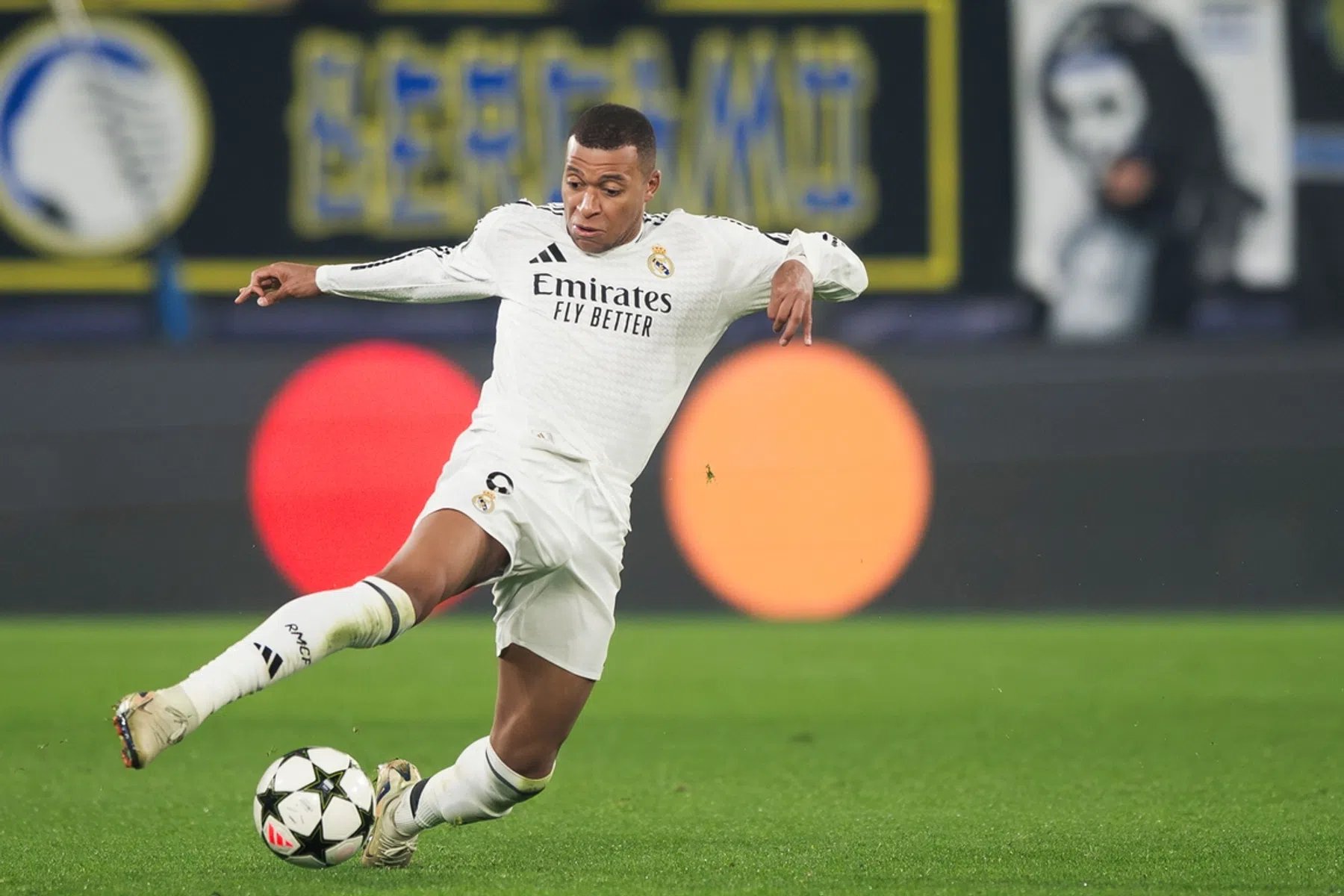 Mbappé: 'Als Real niet gekomen was, had ik mijn carrière afgesloten bij PSG'