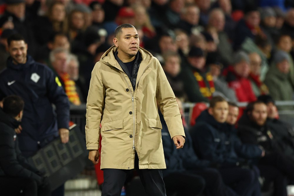 'Deze trainer kan Almere City nog in de Eredivisie houden'