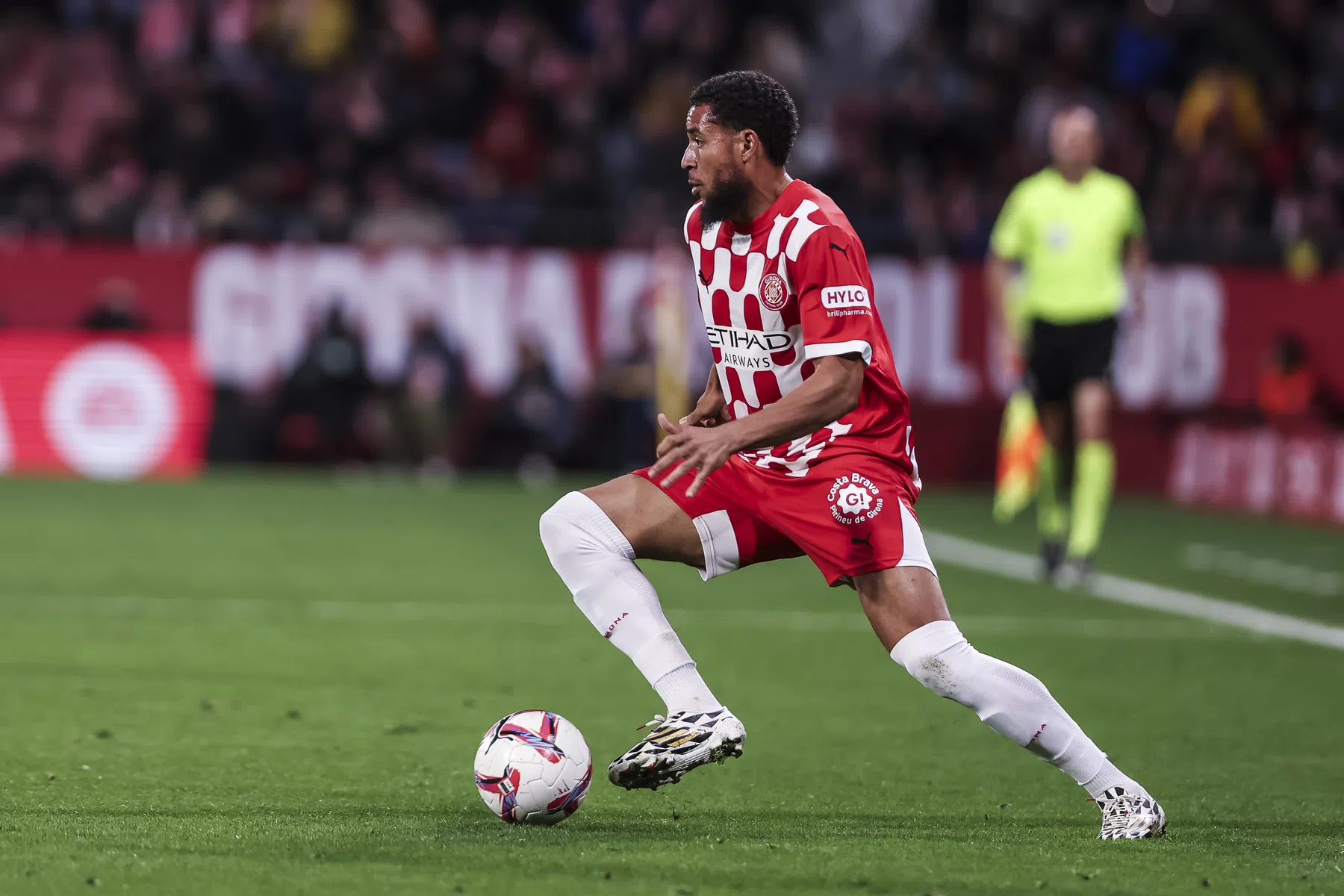 Girona zet mede dankzij goal Danjuma punt achter dramatische reeks