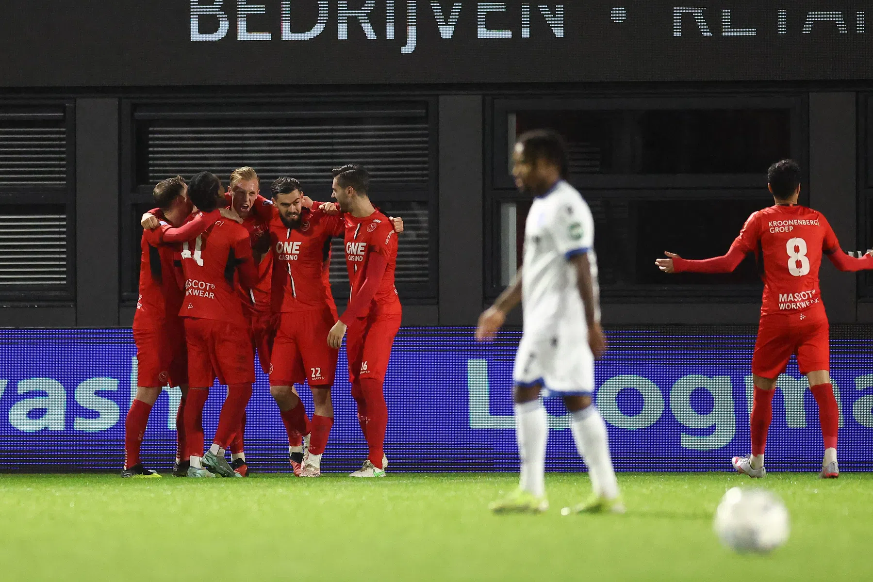 Schokeffect na ontslag Maduro: Almere verslaat Heerenveen