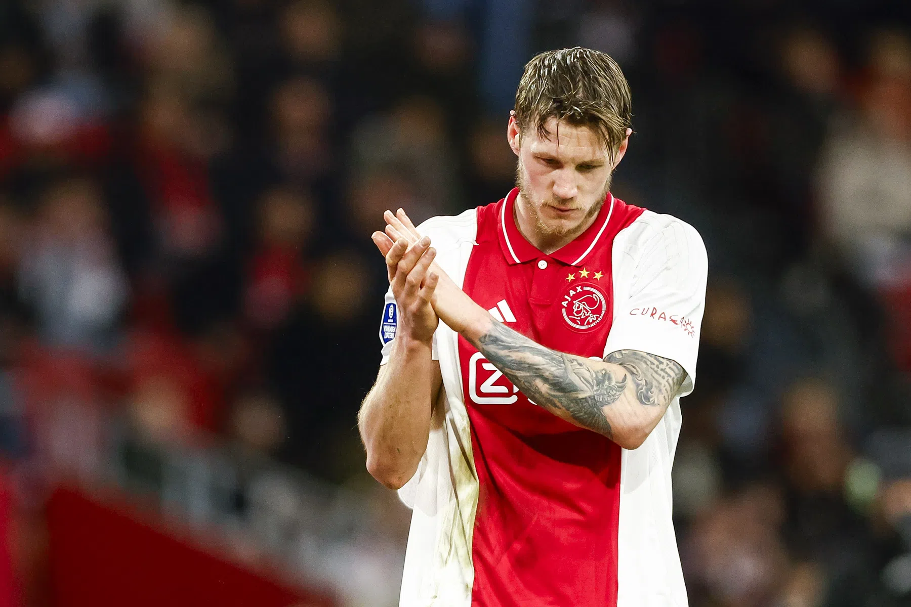 Veel wijzigingen bij Ajax, Farioli hint op andere positie voor Hato