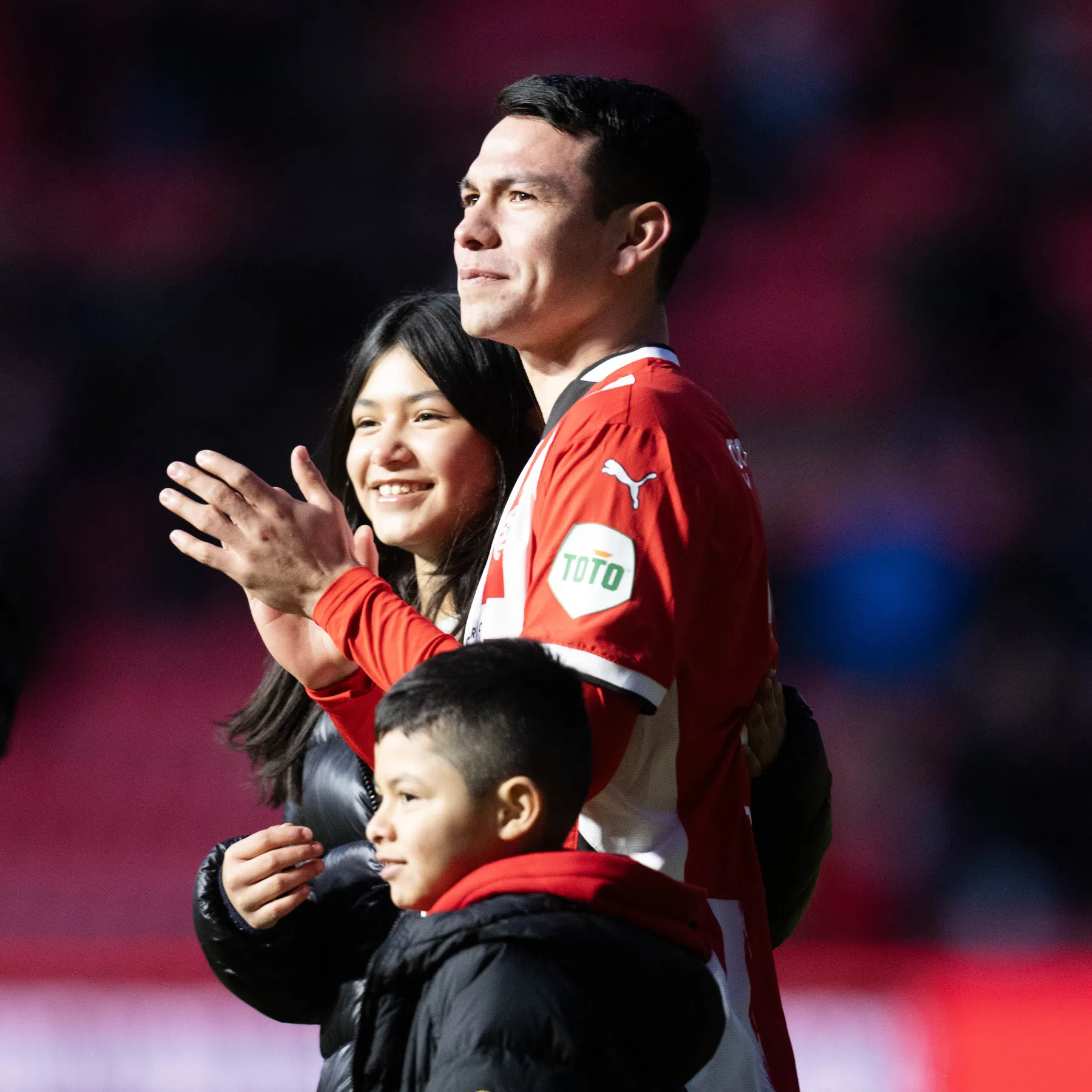 Emotionele Lozano zegt vaarwel tegen PSV: 'Ik ben een beetje in shock'