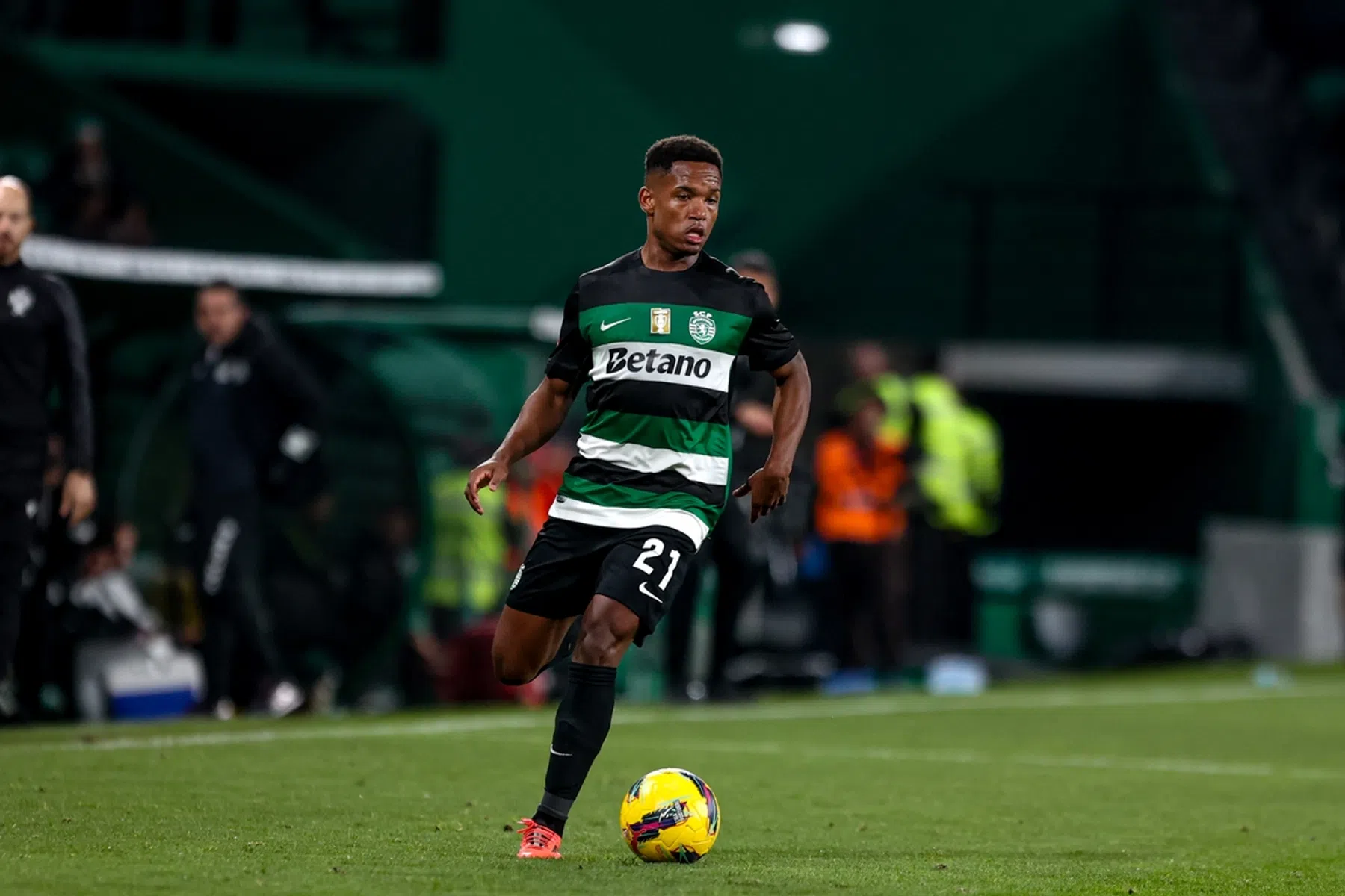 Sporting verrast Benfica en herovert koppositie