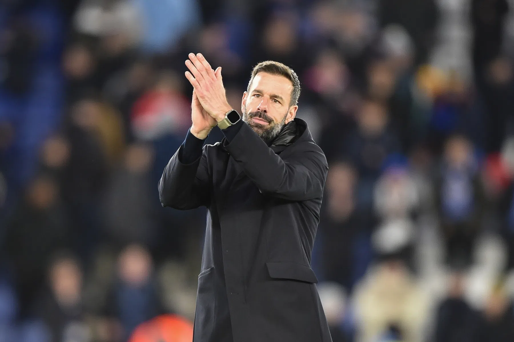 Van Nistelrooij roept fans op: 'Kijk naar het spel, niet naar de resultaten'