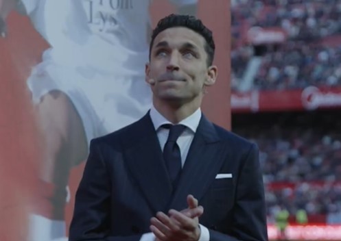 Navas zwaait op zeer emotionele wijze af bij Sevilla in volgepakt Pizjuán