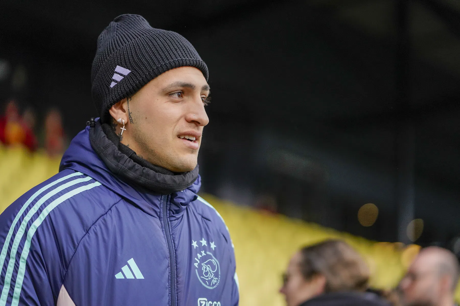 Ajax-pechvogel Ávila maakt comeback op groepstraining