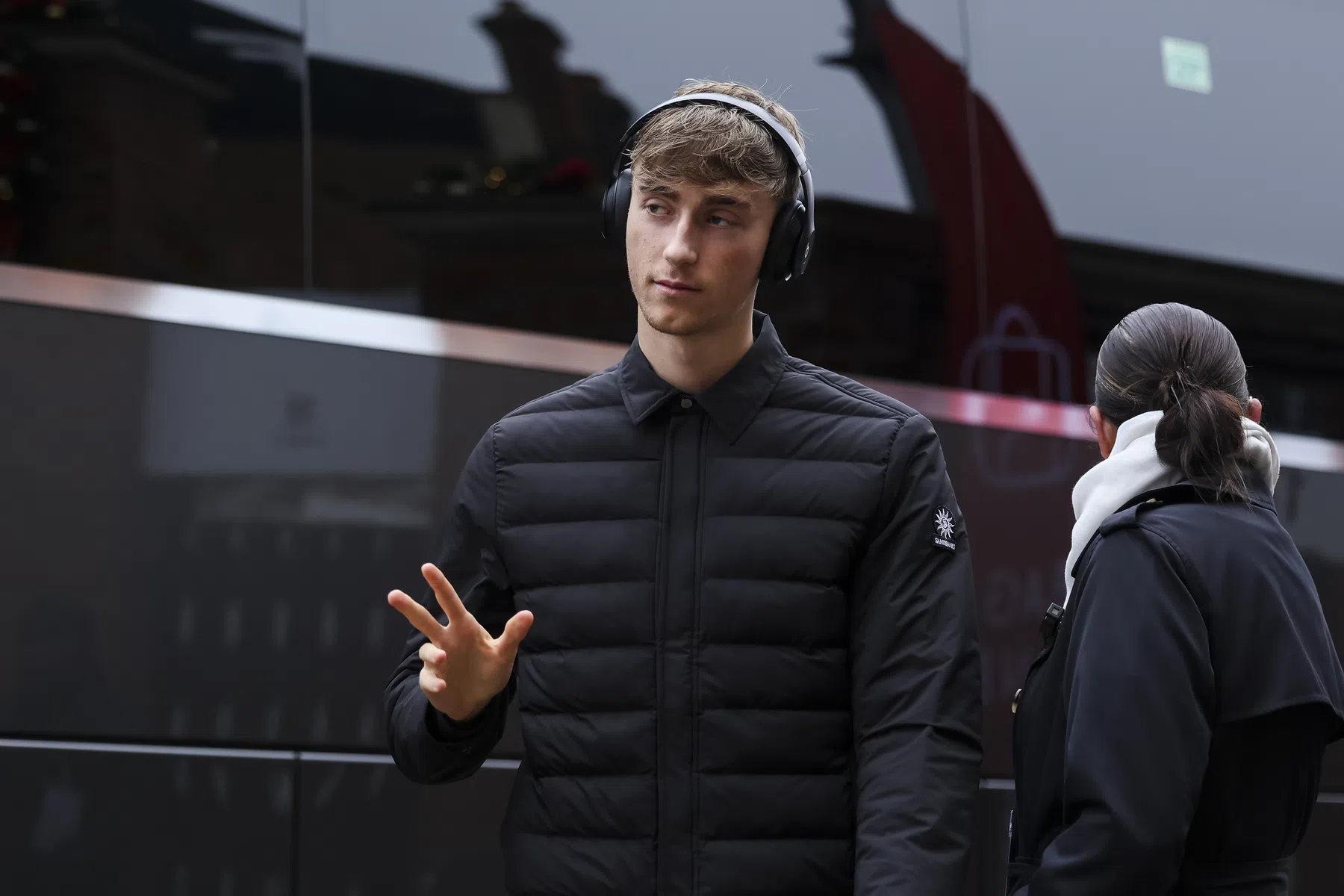 Huijsen luistert topmaand op met Premier League-nominatie